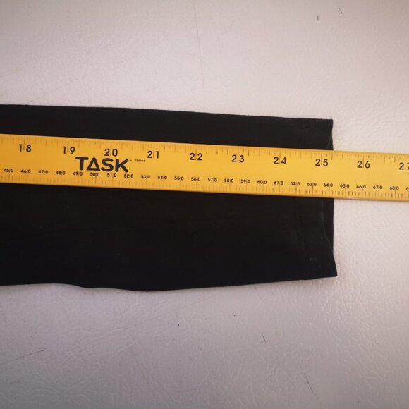 2/$30.00 - Denver Hayes Soft Ladies Black Long Sleeve Round Neck Top - Picture 8 of 9